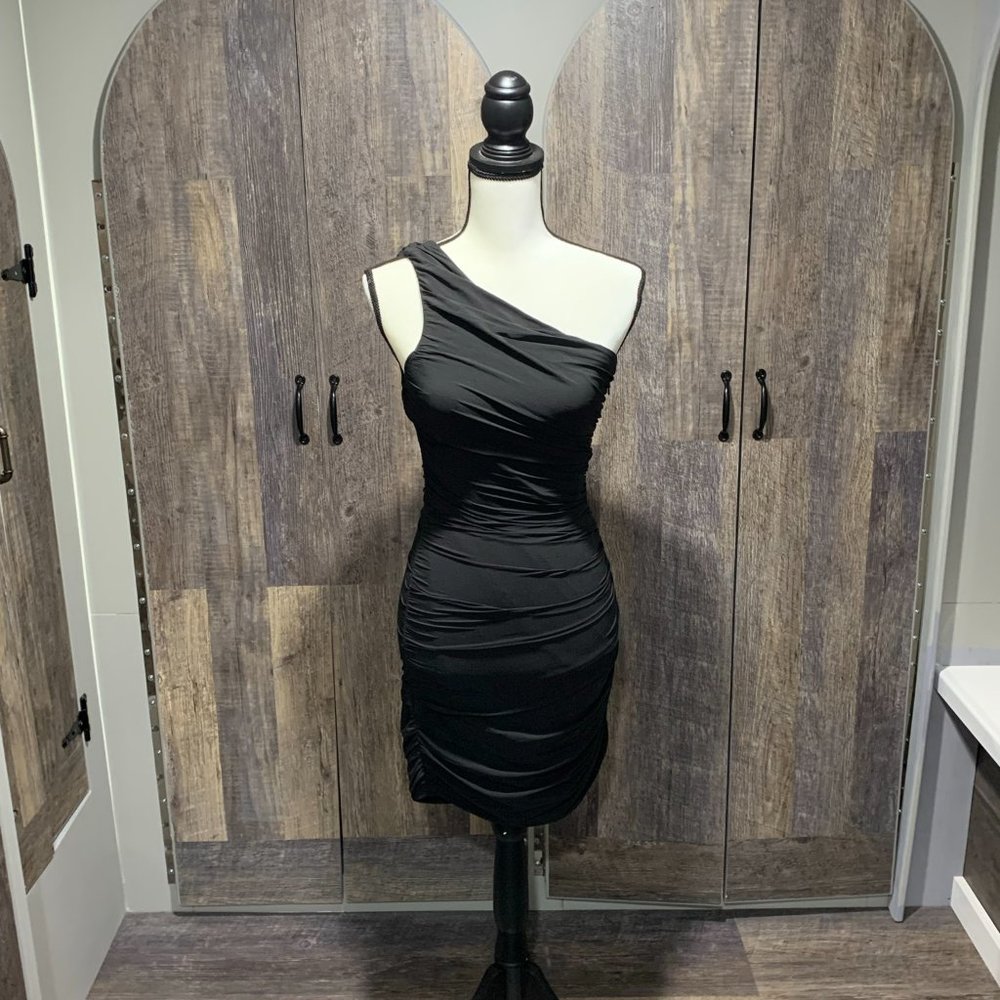 Armani Exchange one shoulder ruched black dress w/ side zipper detail Size 2